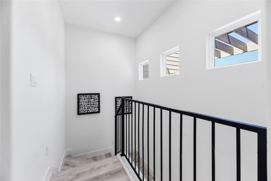 Spacious, unfurnished interior of a new home in , Houston (Image 22).