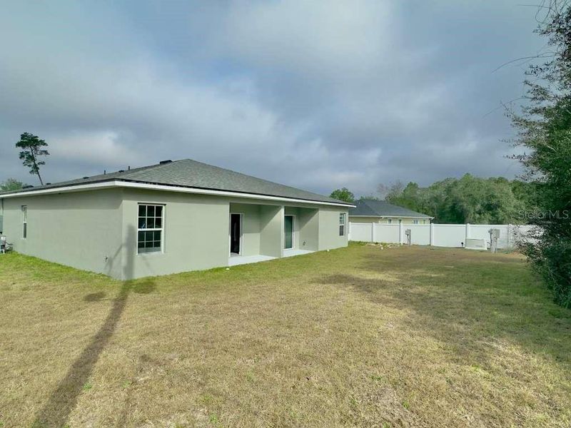 Exterior details and patio area of a home in , Ocala (Image 26).