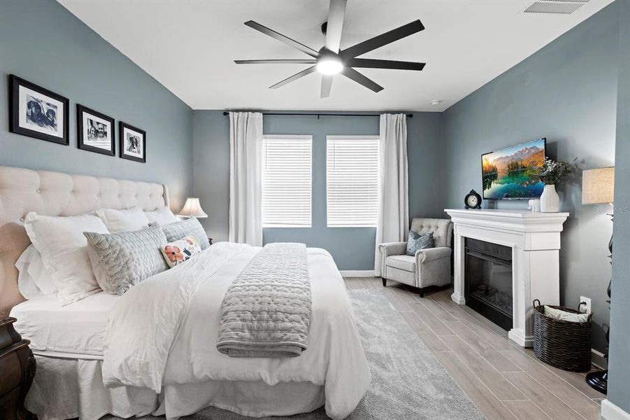 Furnished interior view inside a new home in Angeline Active Adult: Active Adult Manors, Land O' Lakes (Image 7). Furnished interior view inside a new home in Angeline Active Adult: Active Adult Manors, Land O' Lakes (Image 7).