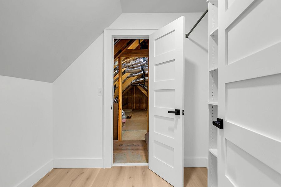 Spacious, unfurnished interior of a new home in , Summerville (Image 44).