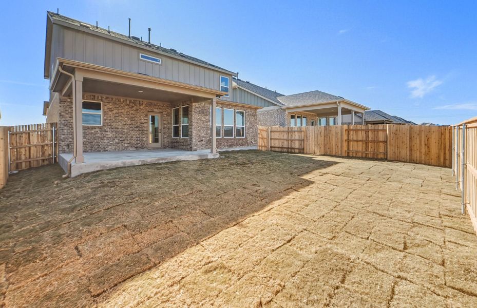 Exterior details and patio area of a home in Sunfield, Buda (Image 4).