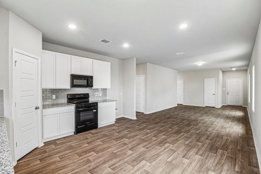 Furnished interior view inside a new home in Applewhite Meadows, San Antonio (Image 7).