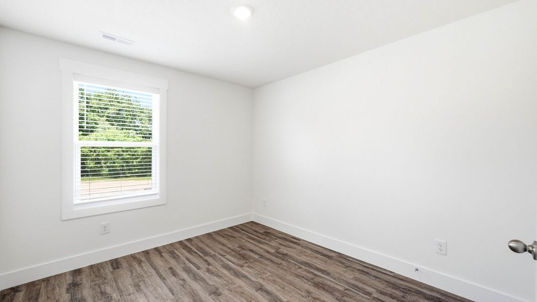 Spacious, unfurnished interior of a new home in The Arbor Townhomes, Kingsport (Image 18).