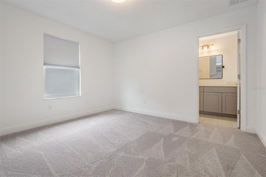 Spacious, unfurnished interior of a new home in , Wesley Chapel (Image 25).