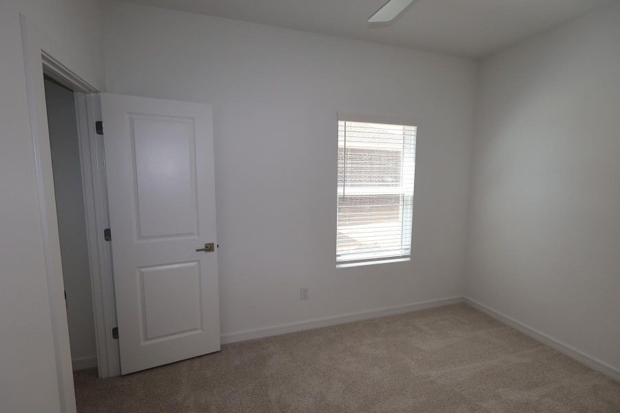 Spacious, unfurnished interior of a new home in Aspire at Ashland, Angleton (Image 11).