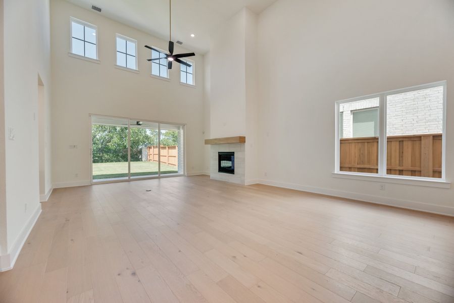 Spacious, unfurnished interior of a new home in Fields - 50' Lots, Frisco (Image 18).
