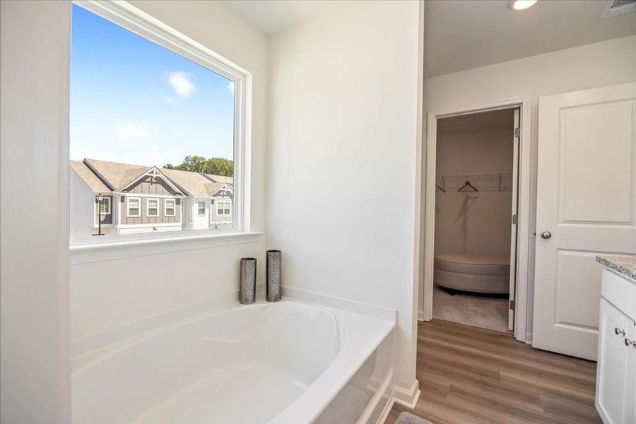 Furnished interior view inside a new home in Shoals Crossing, Conyers (Image 3).