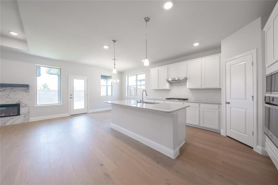 Image 21 of a home in Valencia on the Lake: Valencia 50s. Image 21 of a home in Valencia on the Lake: Valencia 50s.