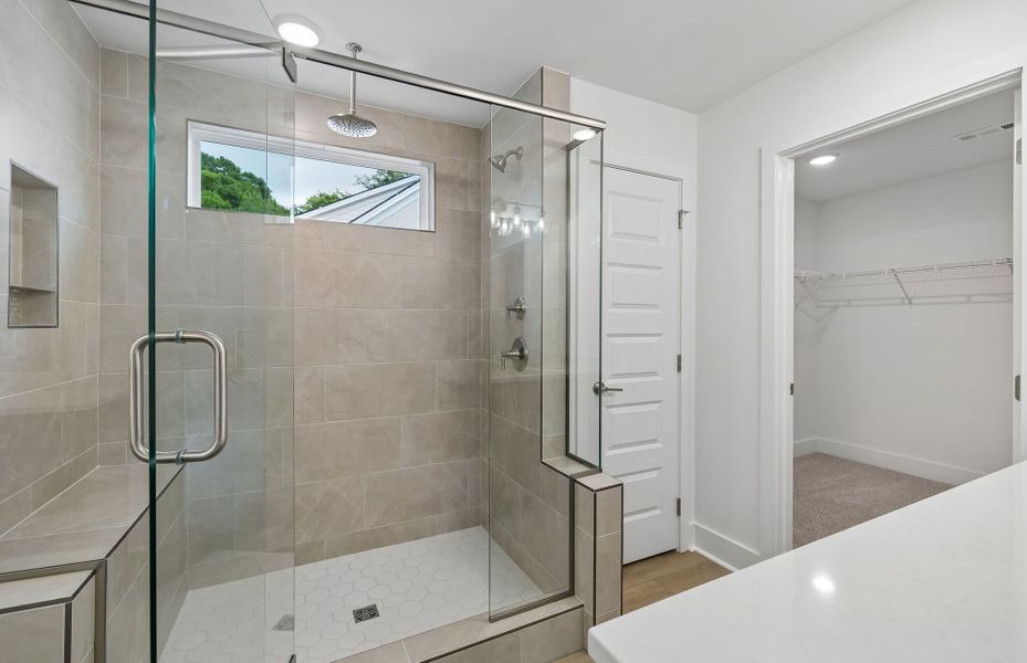 Furnished interior view inside a new home in Devonshire, Mount Juliet (Image 9).