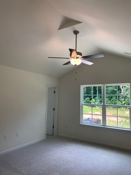 Spacious, unfurnished interior of a new home in Avondale, Greensboro (Image 19).