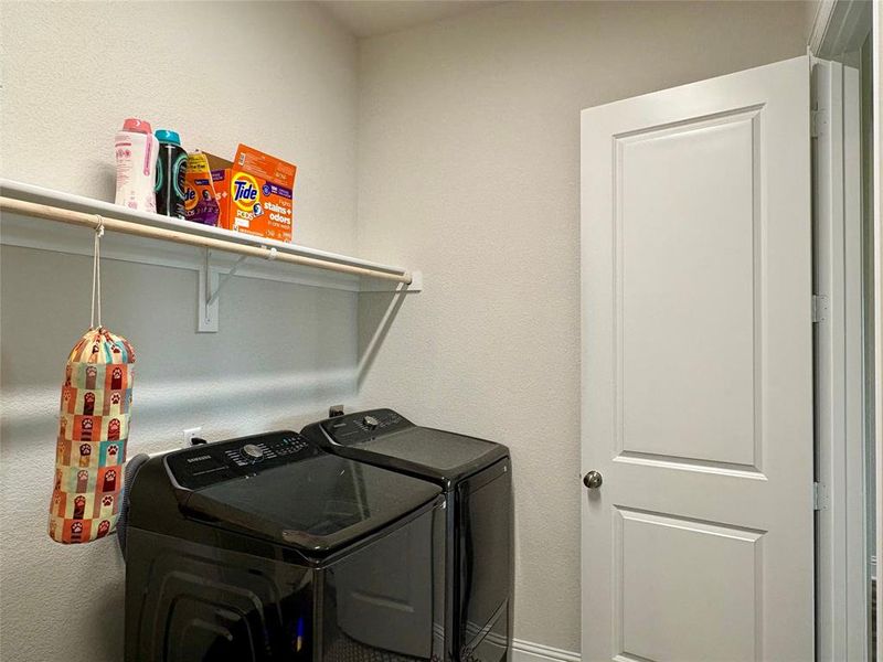 Close-up of interior finishes inside a home in Chapel Ridge, Waco (Image 21).