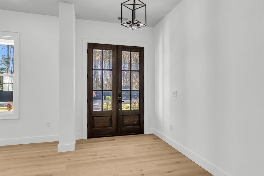 Spacious, unfurnished interior of a new home in , Summerville (Image 46).