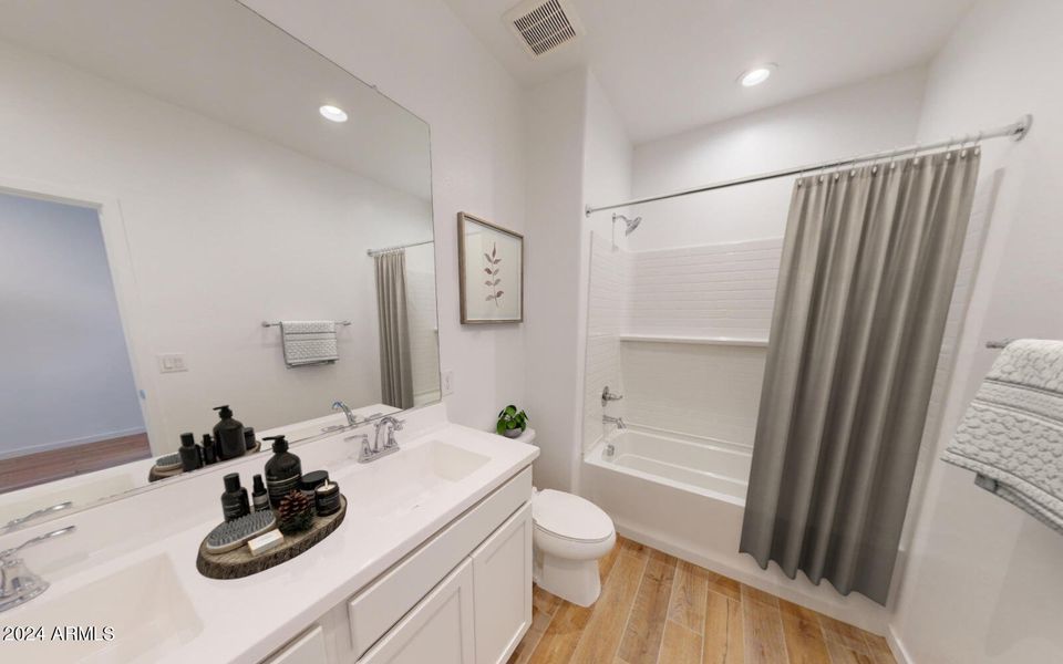 Clover_Virtually_Furnished_Bath_2