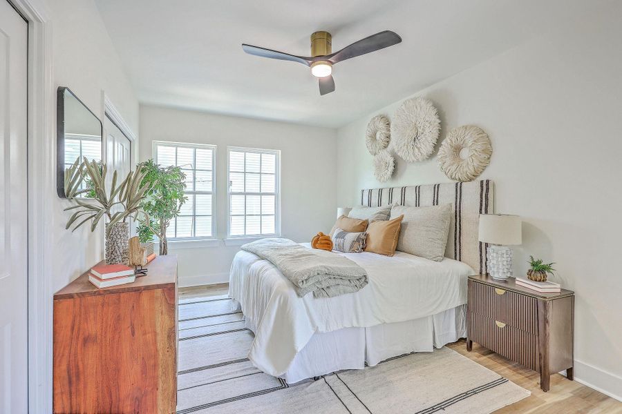 Furnished interior view inside a new home in , Charleston (Image 16).