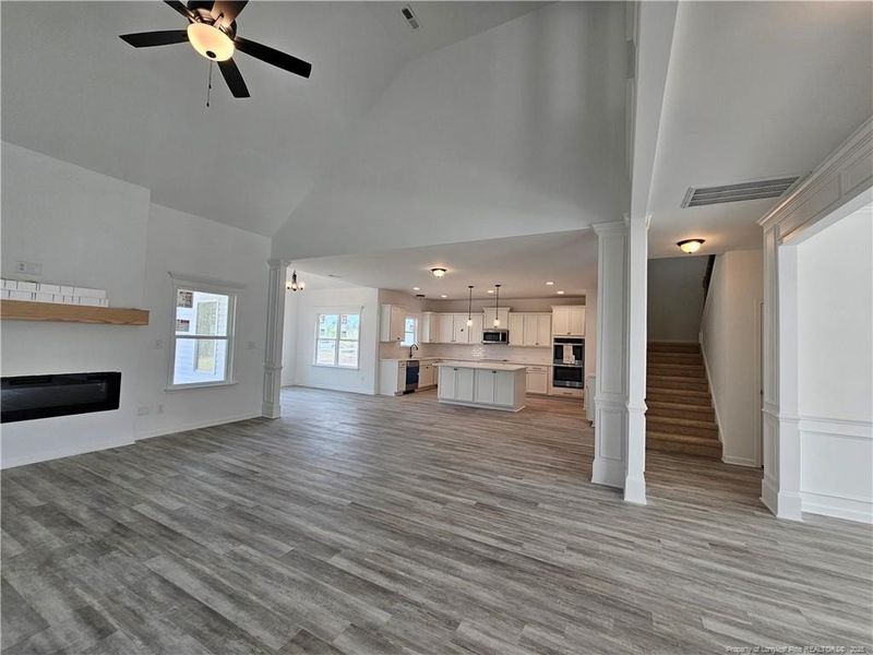 PICTURES ARE ALIKENESS!!