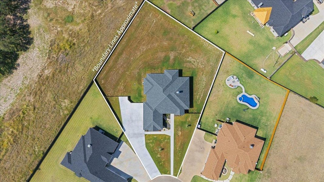 Image 33 of a home in . Image 33 of a home in .