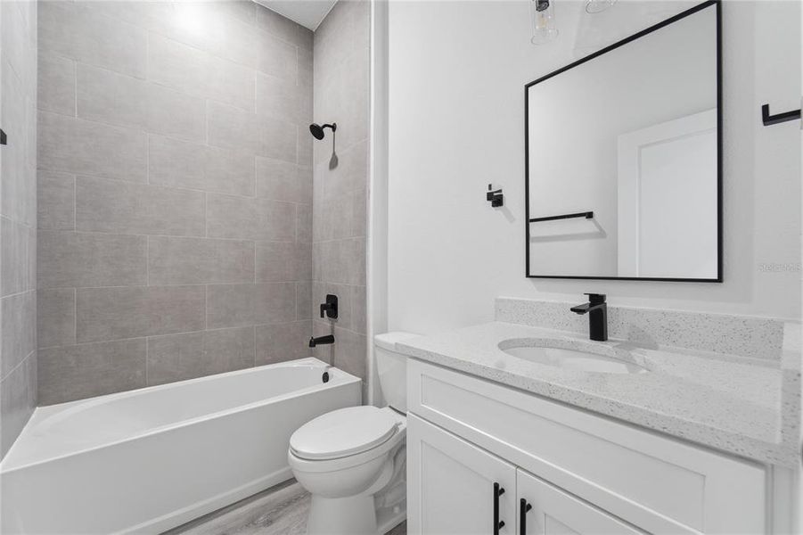 Furnished interior view inside a new home in , Dunnellon (Image 8).