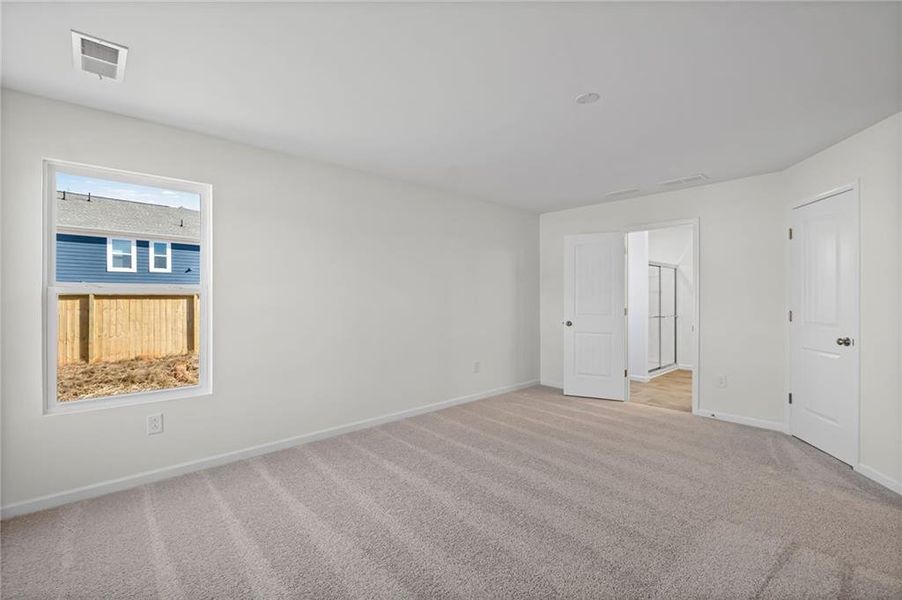 Spacious, unfurnished interior of a new home in Sage Woods, Dallas (Image 22).