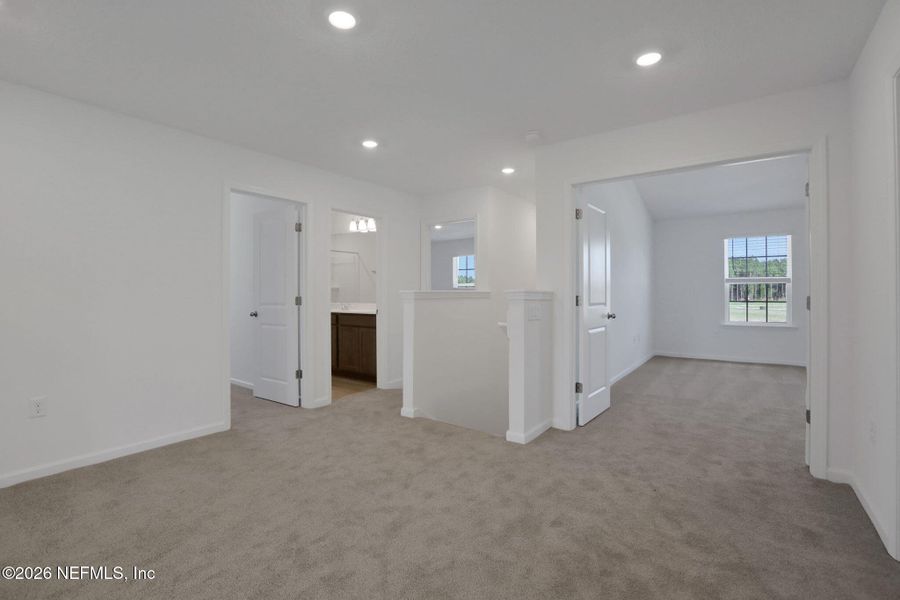 Spacious, unfurnished interior of a new home in Amberly, Green Cove Springs (Image 51).