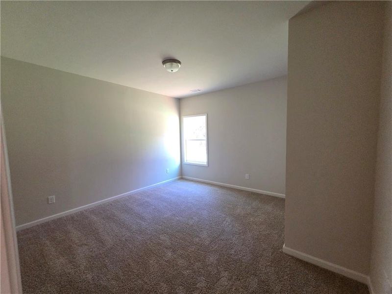 Spacious, unfurnished interior of a new home in River Meadows, Bethlehem (Image 25).