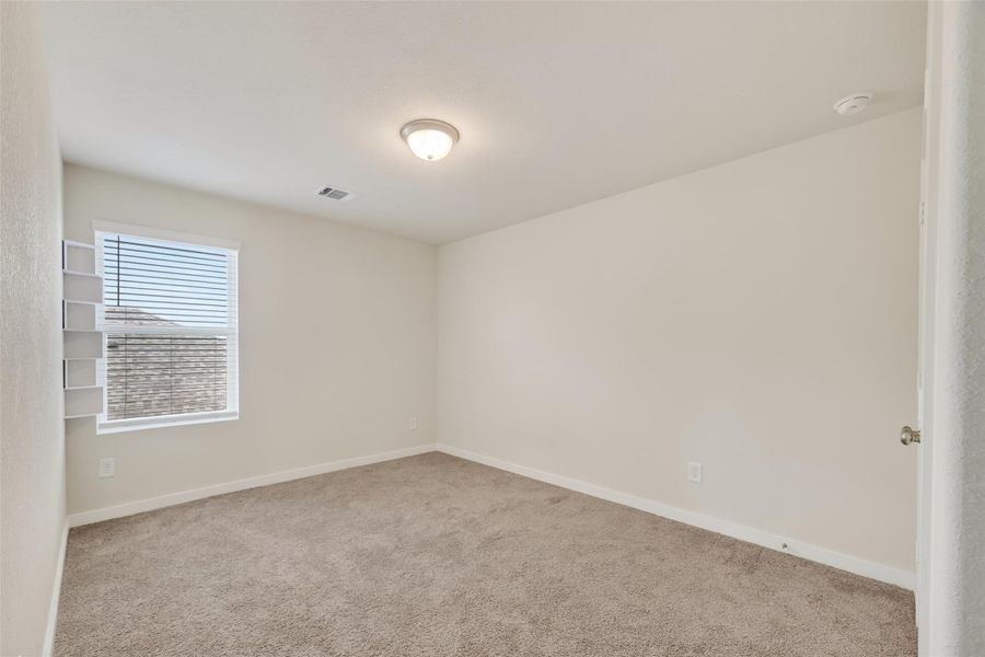 Spacious, unfurnished interior of a new home in Heights of Barbers Hill, Baytown (Image 36).