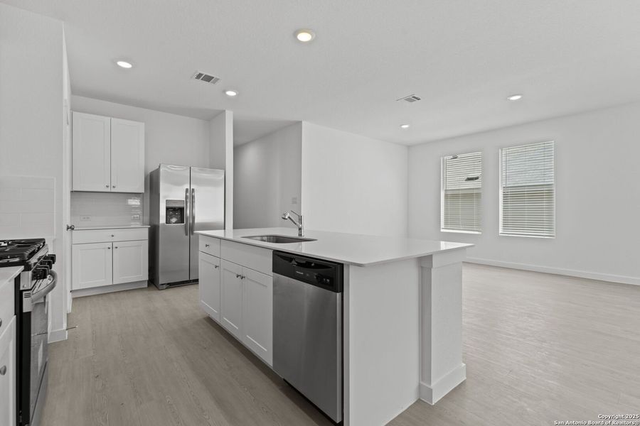 Furnished interior view inside a new home in Waterwheel: Coastline Collection, San Antonio (Image 4). Furnished interior view inside a new home in Waterwheel: Coastline Collection, San Antonio (Image 4).