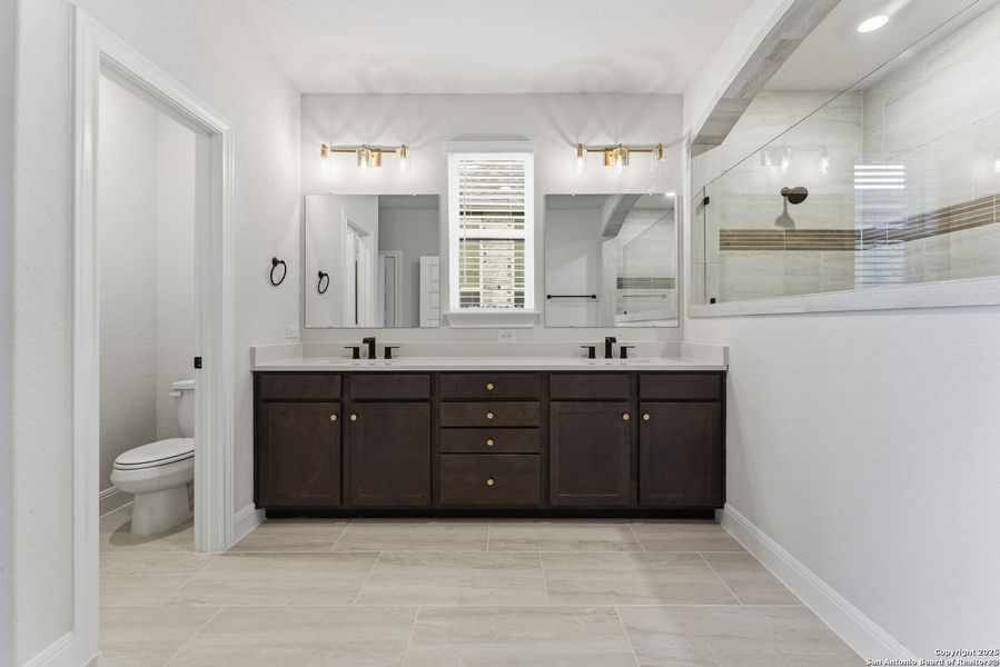 Furnished interior view inside a new home in Davis Ranch 60', San Antonio (Image 5).