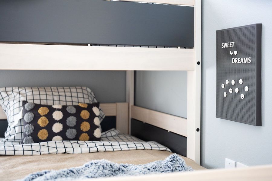 Representative interior finishes for a home built from the Hazel by Inland Homes in Avalon West, Spring Hill (Image 21).