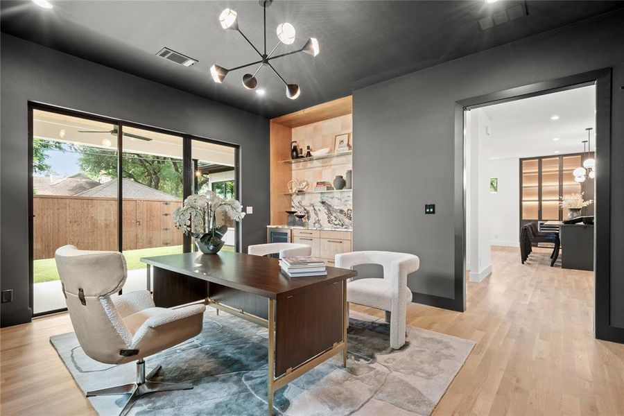 Furnished interior view inside a new home in , Dallas (Image 15). Furnished interior view inside a new home in , Dallas (Image 15).