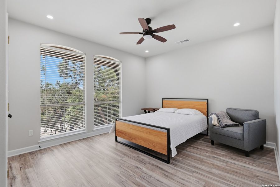 Furnished interior view inside a new home in , Canyon Lake (Image 7).
