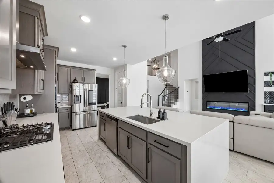 Furnished interior view inside a new home in Del Bello Lakes – 60', Manvel (Image 10).