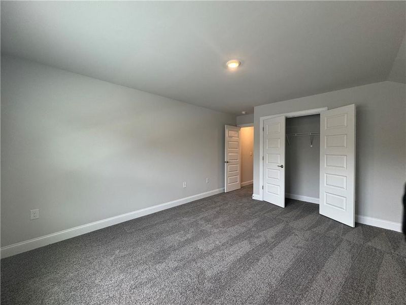 Spacious, unfurnished interior of a new home in Tuscany Hills, Douglasville (Image 20).