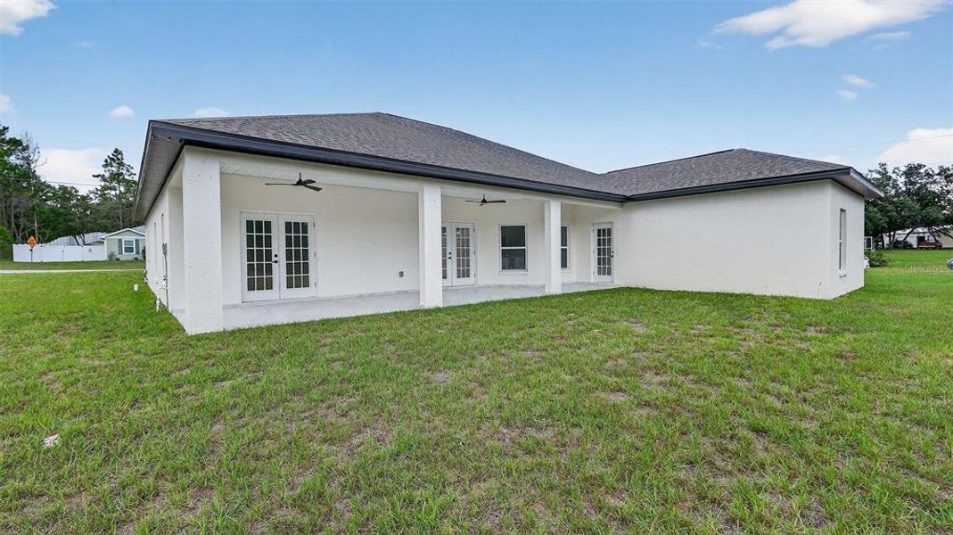 Exterior details and patio area of a home in , Weeki Wachee (Image 2). Exterior details and patio area of a home in , Weeki Wachee (Image 2).