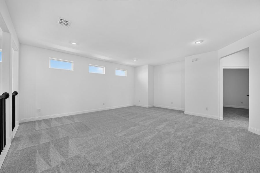 Spacious, unfurnished interior of a new home in The Ridge at Northlake, Northlake (Image 16).