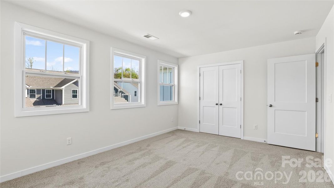 Spacious, unfurnished interior of a new home in , Weaverville (Image 18).