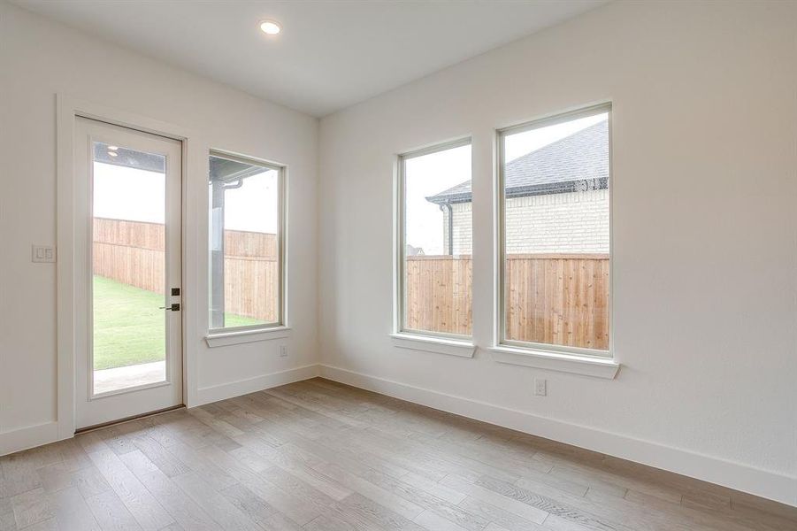 Spacious, unfurnished interior of a new home in Talon Hills, Fort Worth (Image 24).