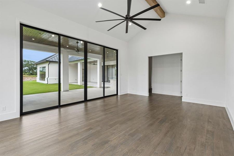 Spacious, unfurnished interior of a new home in , Weatherford (Image 21). Spacious, unfurnished interior of a new home in , Weatherford (Image 21).