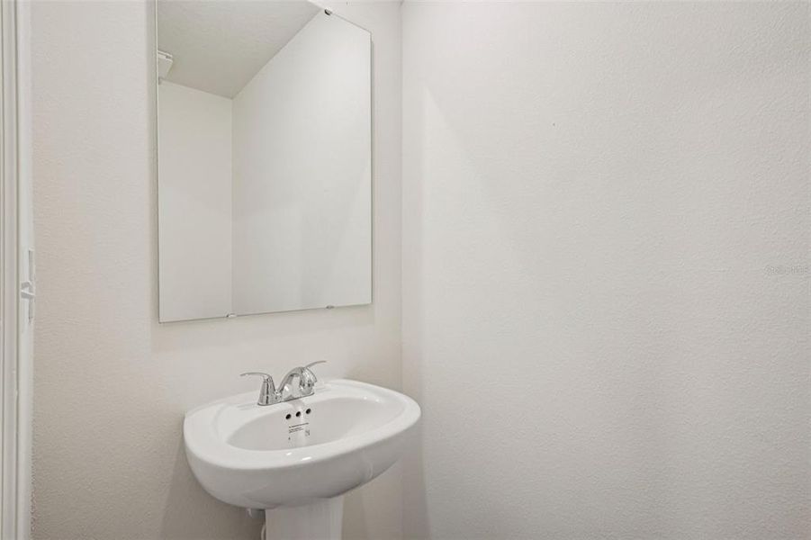 Close-up of interior finishes inside a home in Eagle Hammock, Eagle Lake (Image 9).