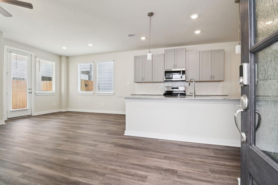 Photo is not of the actual home but is an inspirational photo of builder’s model home and may depict options, furnishings, and/or decorator features that are not included. Photo is not of the actual home but is an inspirational photo of builder’s model home and may depict options, furnishings, and/or decorator features that are not included.