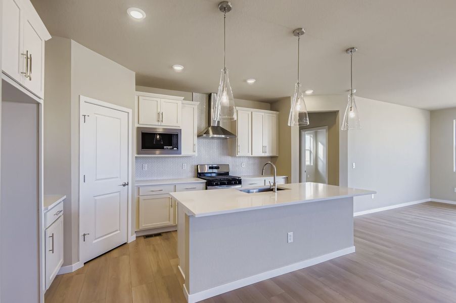 New Home in Parker, CO.  - Slide 31