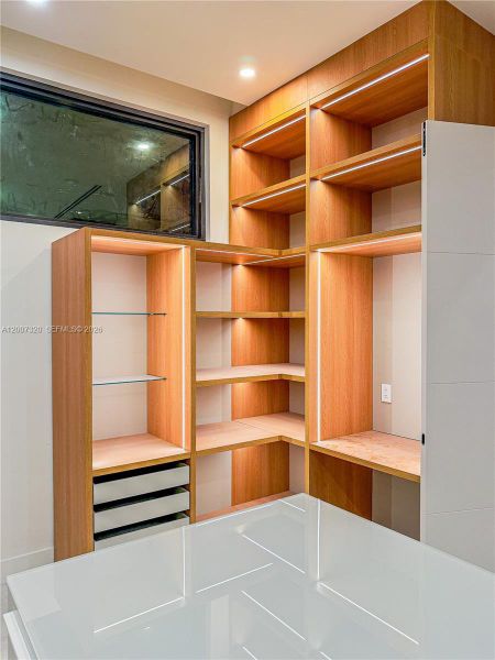 Furnished interior view inside a new home in , Pinecrest (Image 2).