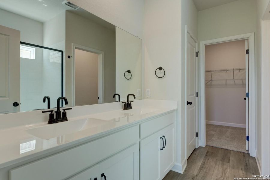 Furnished interior view inside a new home in Cordova Trails, Seguin (Image 11).