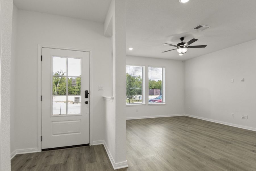 Representative unfurnished interior of a home built from the Oak by Pacesetter Homes in Blanco Vista, San Marcos (Image 33). Representative unfurnished interior of a home built from the Oak by Pacesetter Homes in Blanco Vista, San Marcos (Image 33).