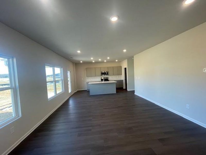 Spacious, unfurnished interior of a new home in , Calhoun (Image 7).