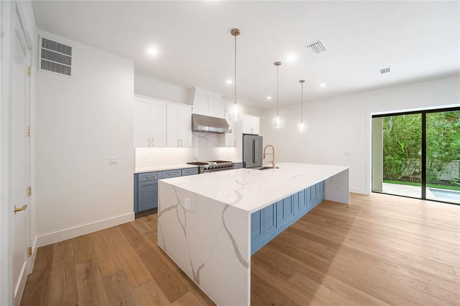 Furnished interior view inside a new home in , Sarasota (Image 55).