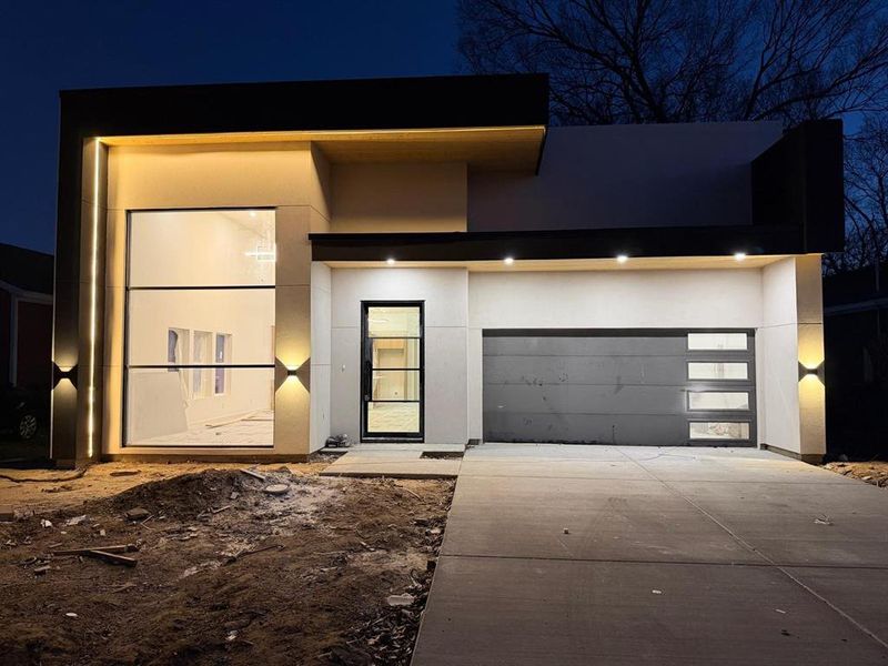 Image 6 of a home in .