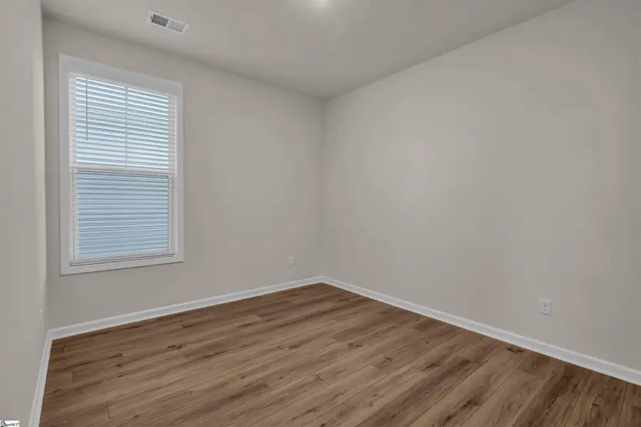 Spacious, unfurnished interior of a new home in Halton Oaks, Spartanburg (Image 13). Spacious, unfurnished interior of a new home in Halton Oaks, Spartanburg (Image 13).