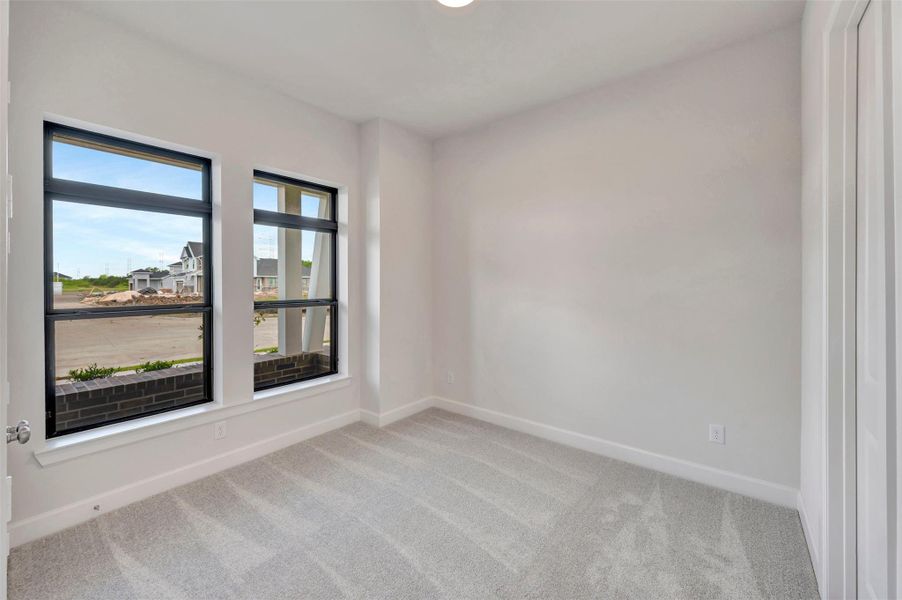 Spacious, unfurnished interior of a new home in Sienna - Landmark Row Collection, Missouri City (Image 17). Spacious, unfurnished interior of a new home in Sienna - Landmark Row Collection, Missouri City (Image 17).