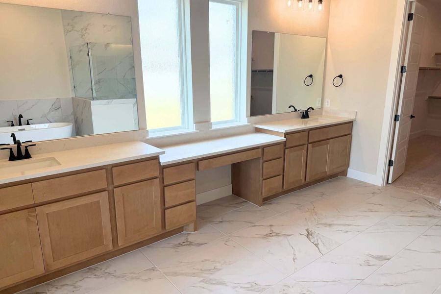 Furnished interior view inside a new home in Ridge Park Estates, Royse City (Image 6).