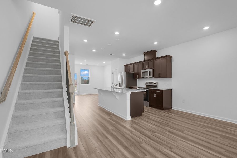 SUN_ElmGrove_Pic_Wyatt_Kitchen_1of6 SUN_ElmGrove_Pic_Wyatt_Kitchen_1of6